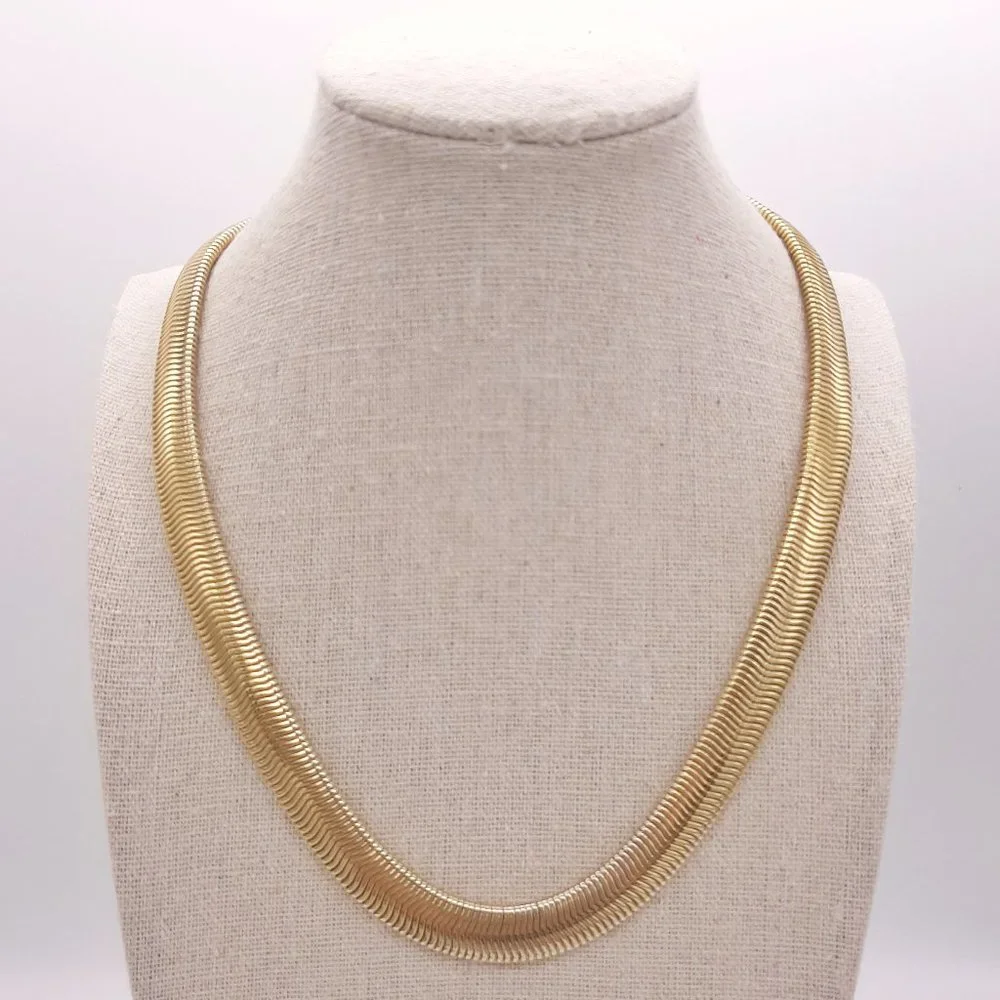 VTG Gold Tone Herringbone Chain Necklace 18.5" - Picture 1 of 4